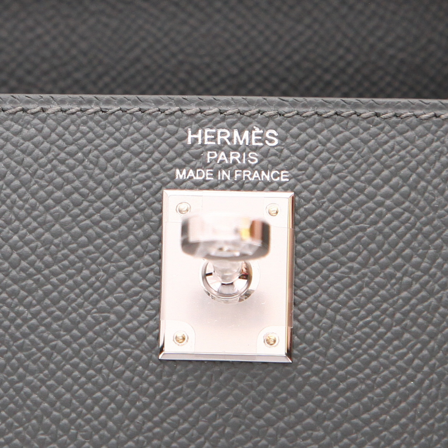 Sac à main Hermès  Kelly 25 cm en cuir epsom Vert Mangrove - Detail D2