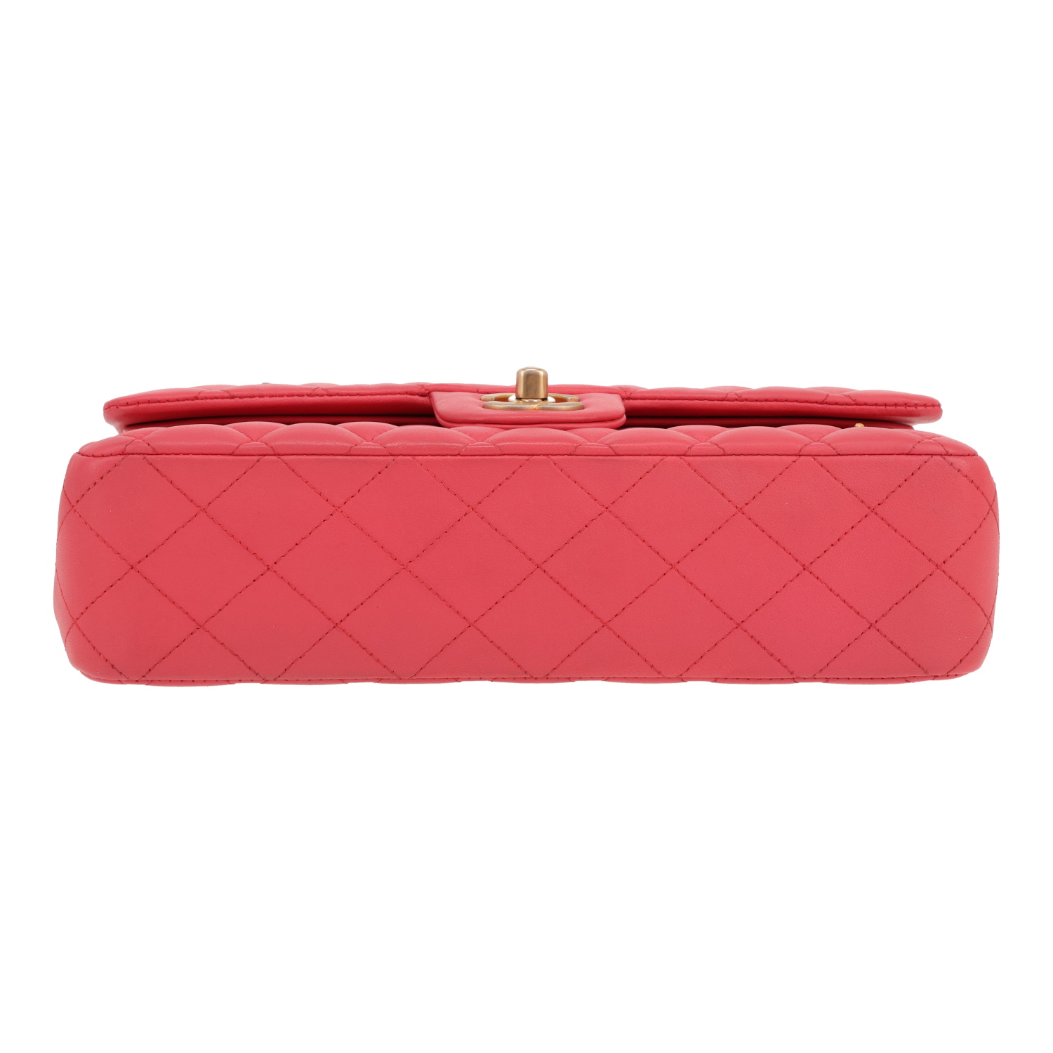 Chanel  Timeless Classic handbag  in pink quilted leather - Detail D1