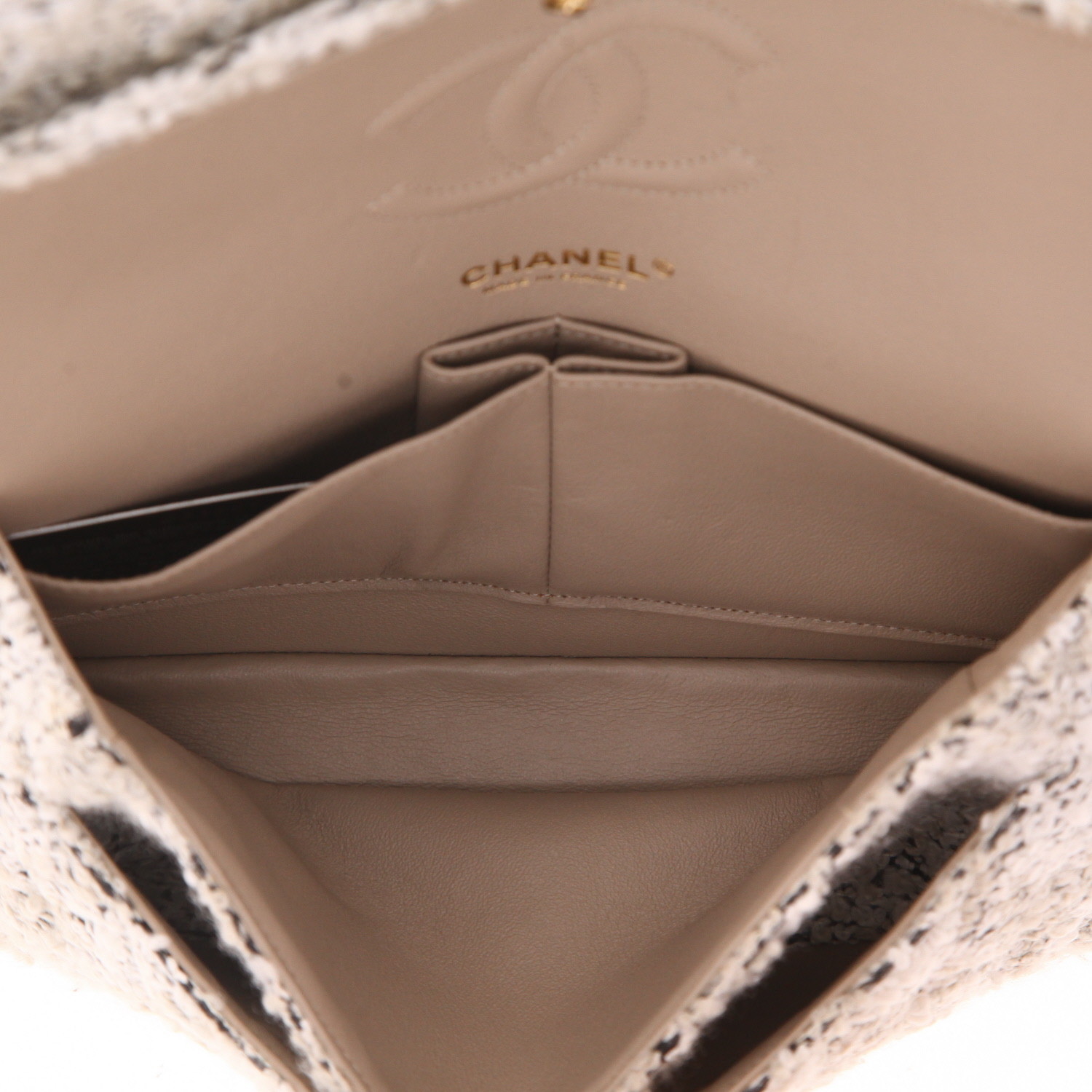 Borsa Chanel  Timeless Classic in tweed beige e Blanc - Detail D3