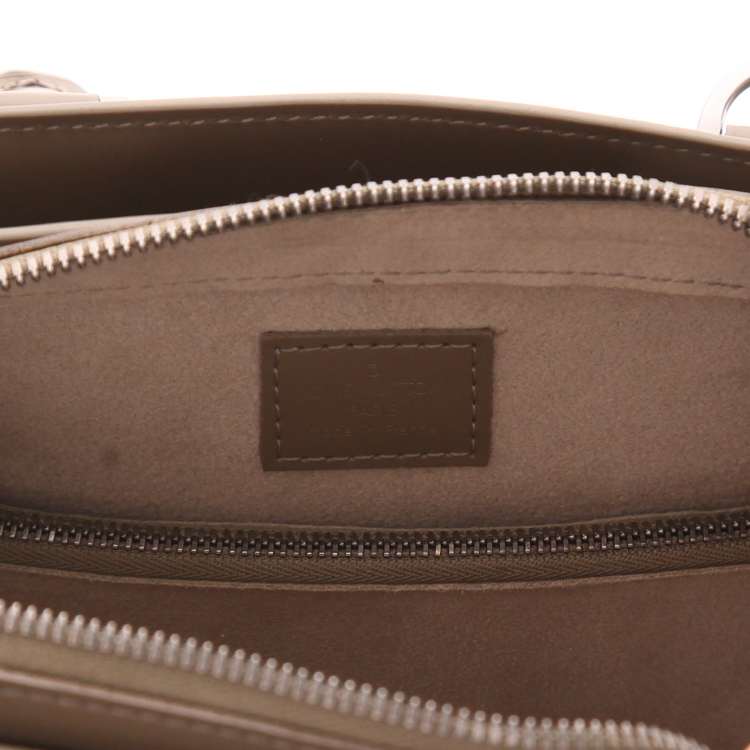 Bolso de mano Louis Vuitton  Pont Neuf en cuero Epi color topo - Detail D2