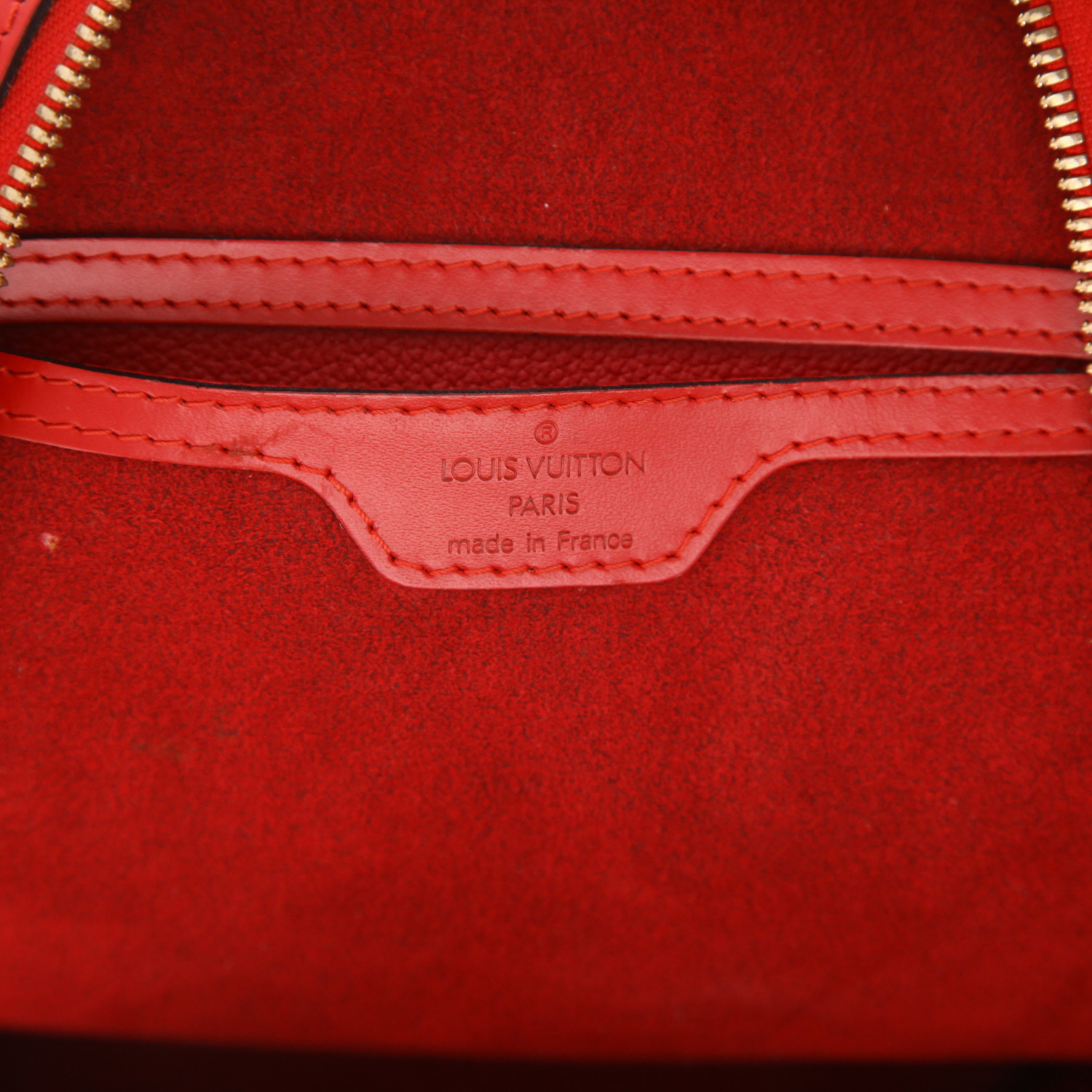 Zaino Louis Vuitton  Mabillon in pelle Epi rossa - Detail D2