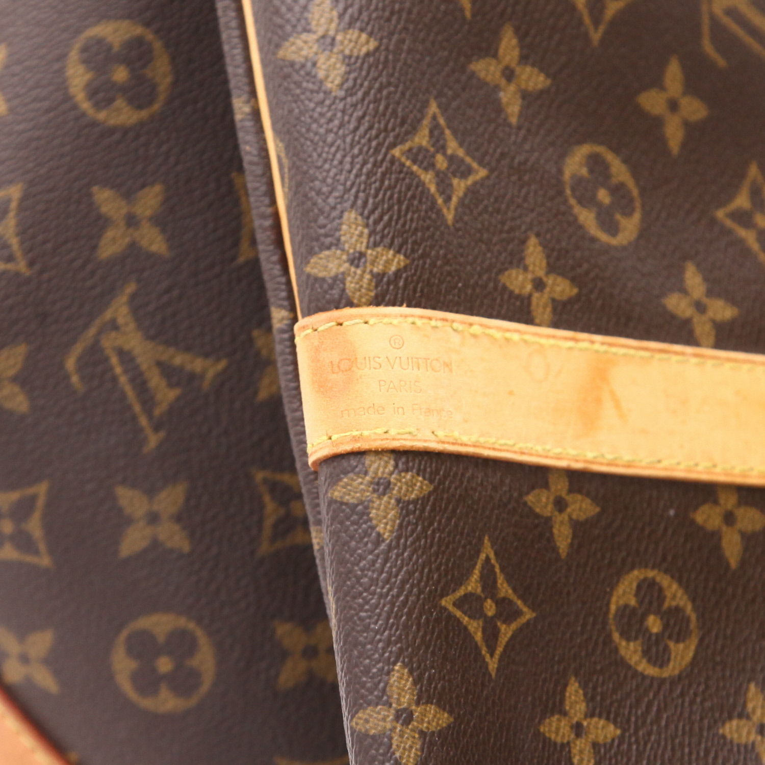 Bolsa de viaje Louis Vuitton  Keepall 60 en lona Monogram marrón y cuero natural - Detail D2