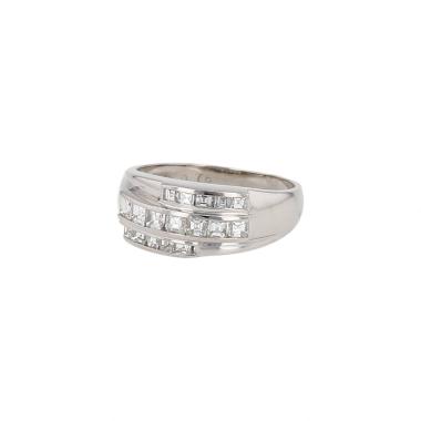 Sortija Vintage  de oro blanco y diamantes