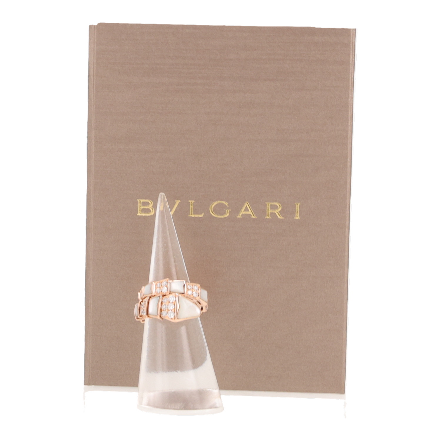 Bague semi-rigide Bulgari Serpenti Viper en or rose, nacre et diamants - Detail D2