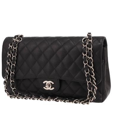 Chanel Chanel ‘Timeless Classic’ bag in Noir quilted grained leather