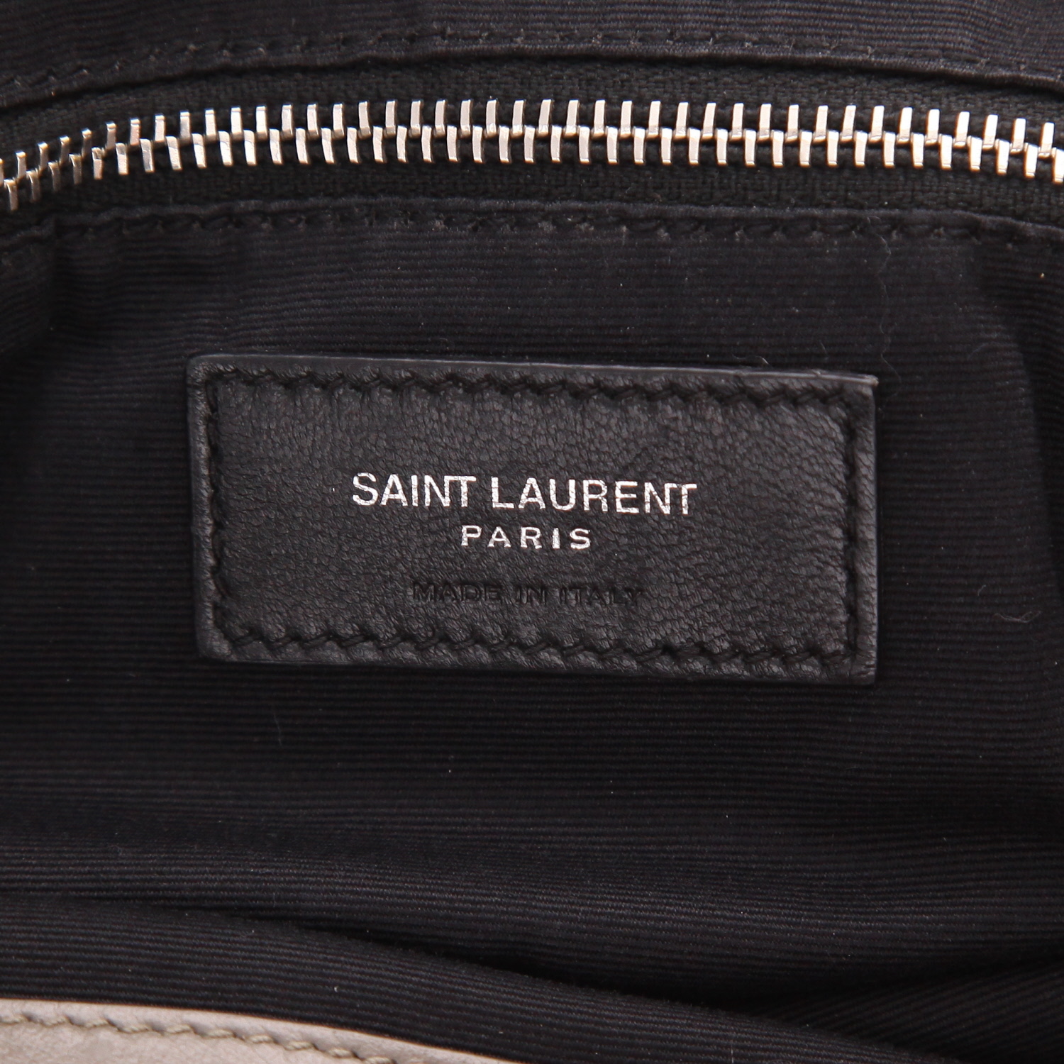 Borsa Saint Laurent  Loulou modello grande  in pelle trapuntata a zigzag grigia - Detail D2