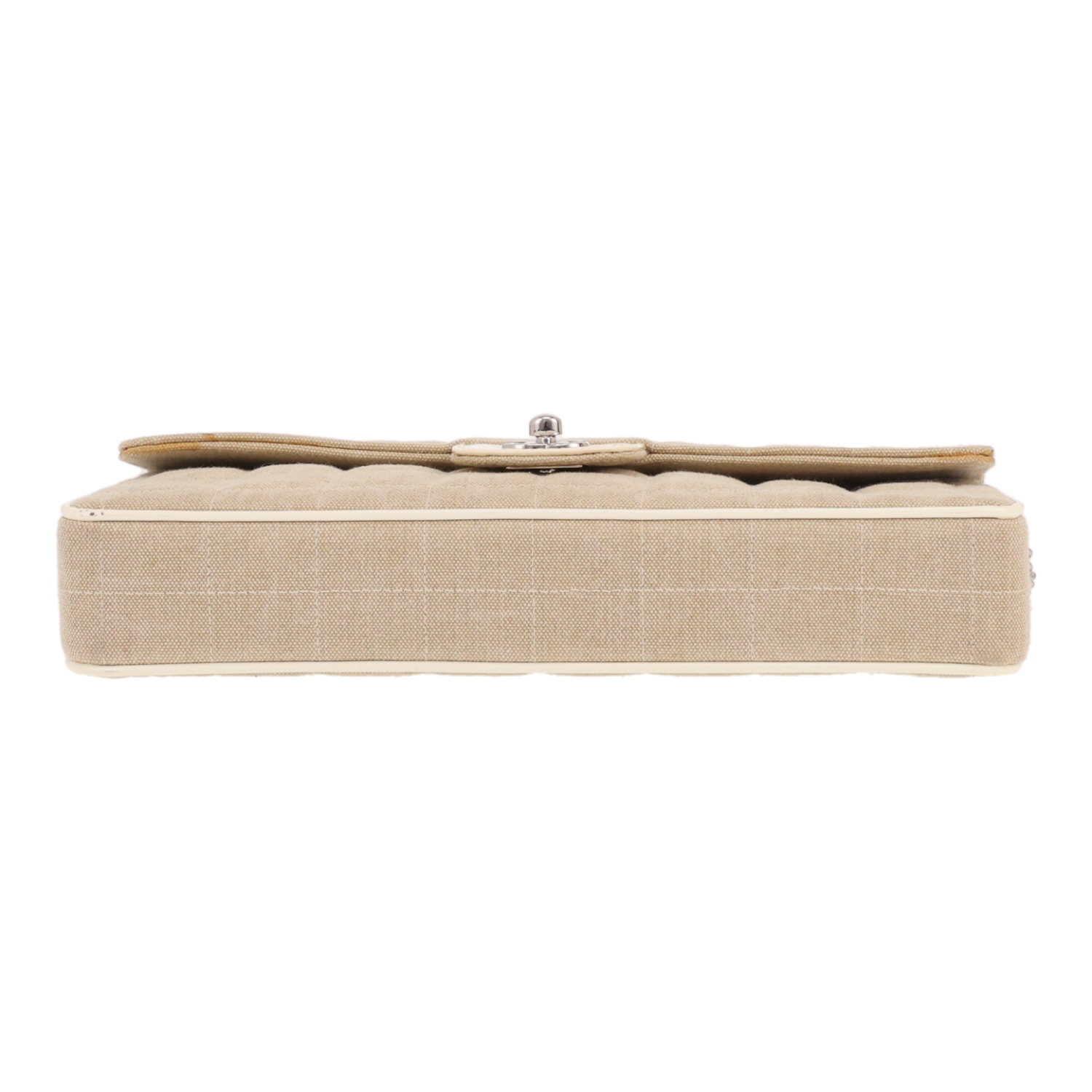 Bolso de mano Chanel  Choco bar en lona beige y cuero beige - Detail D1