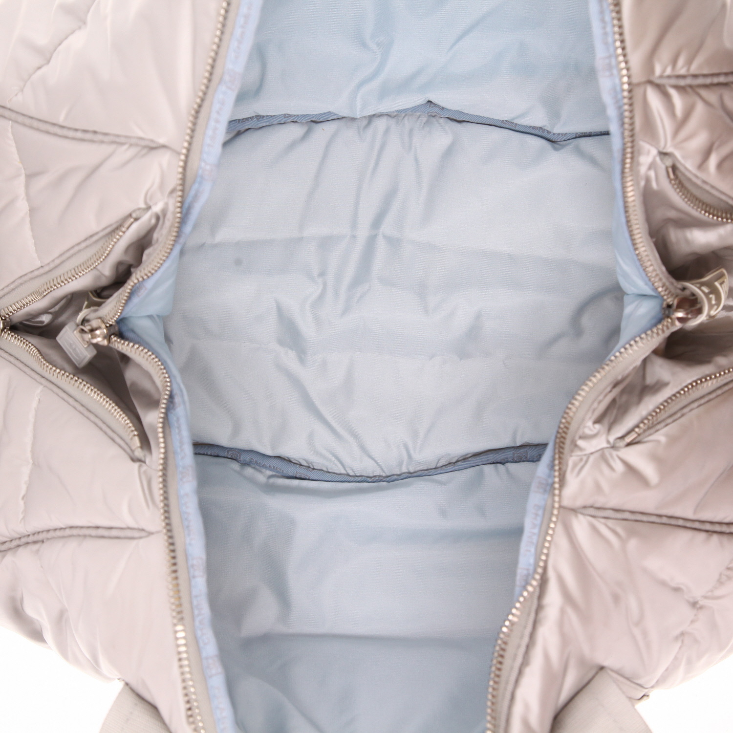 Borsa da viaggio Chanel   in tela argentata - Detail D3