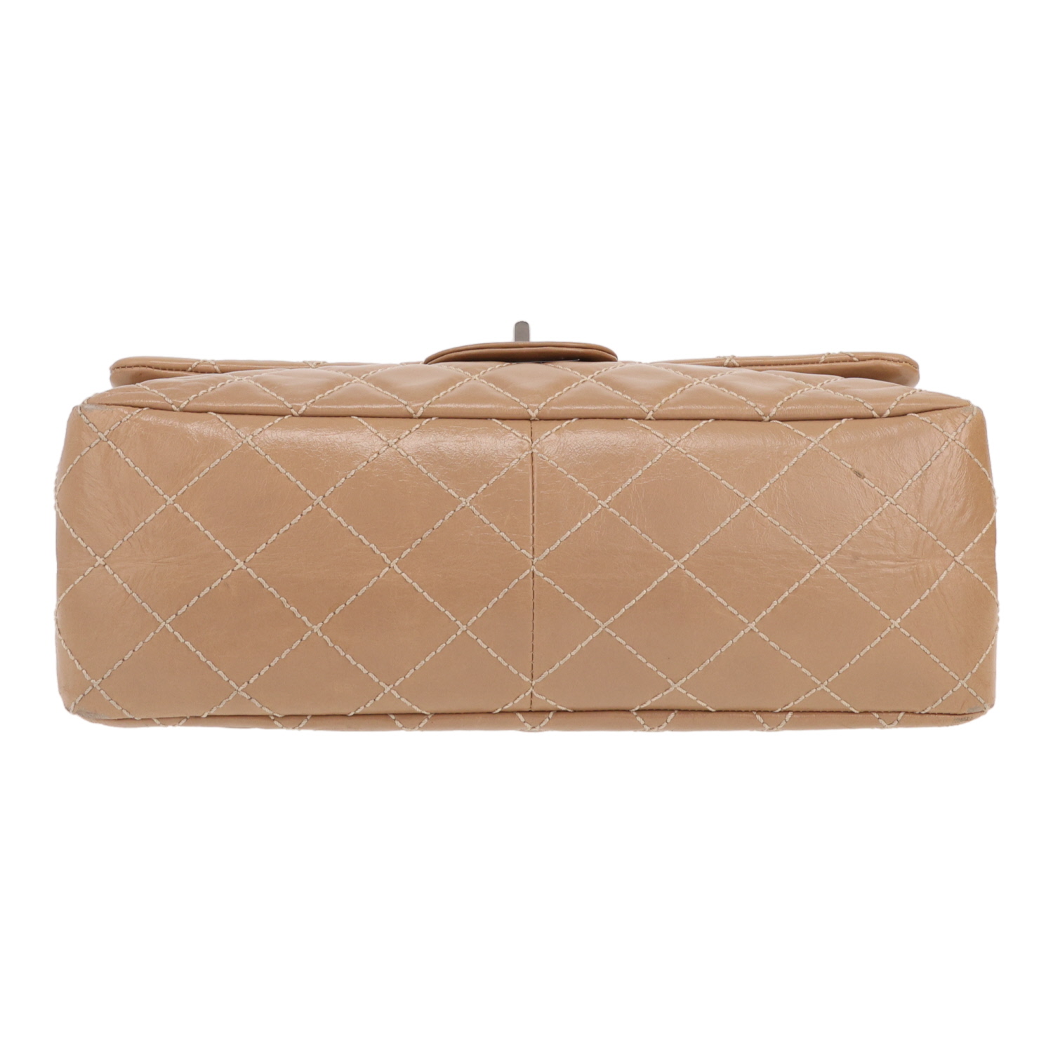 Bolso bandolera Chanel  2.55 en cuero acolchado beige - Detail D1