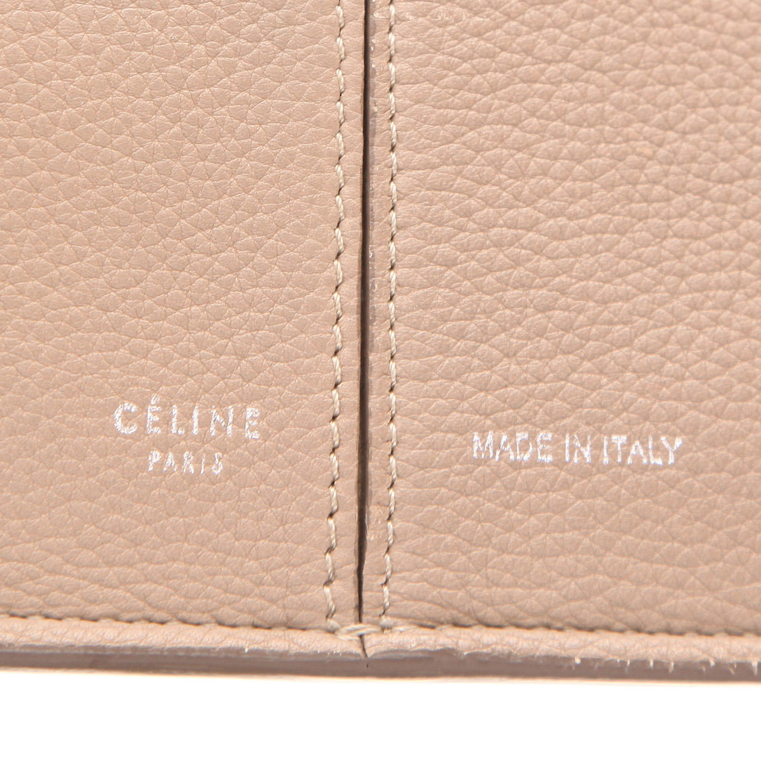 Sac à main Celine  Tri-Fold en cuir grainé beige - Detail D2