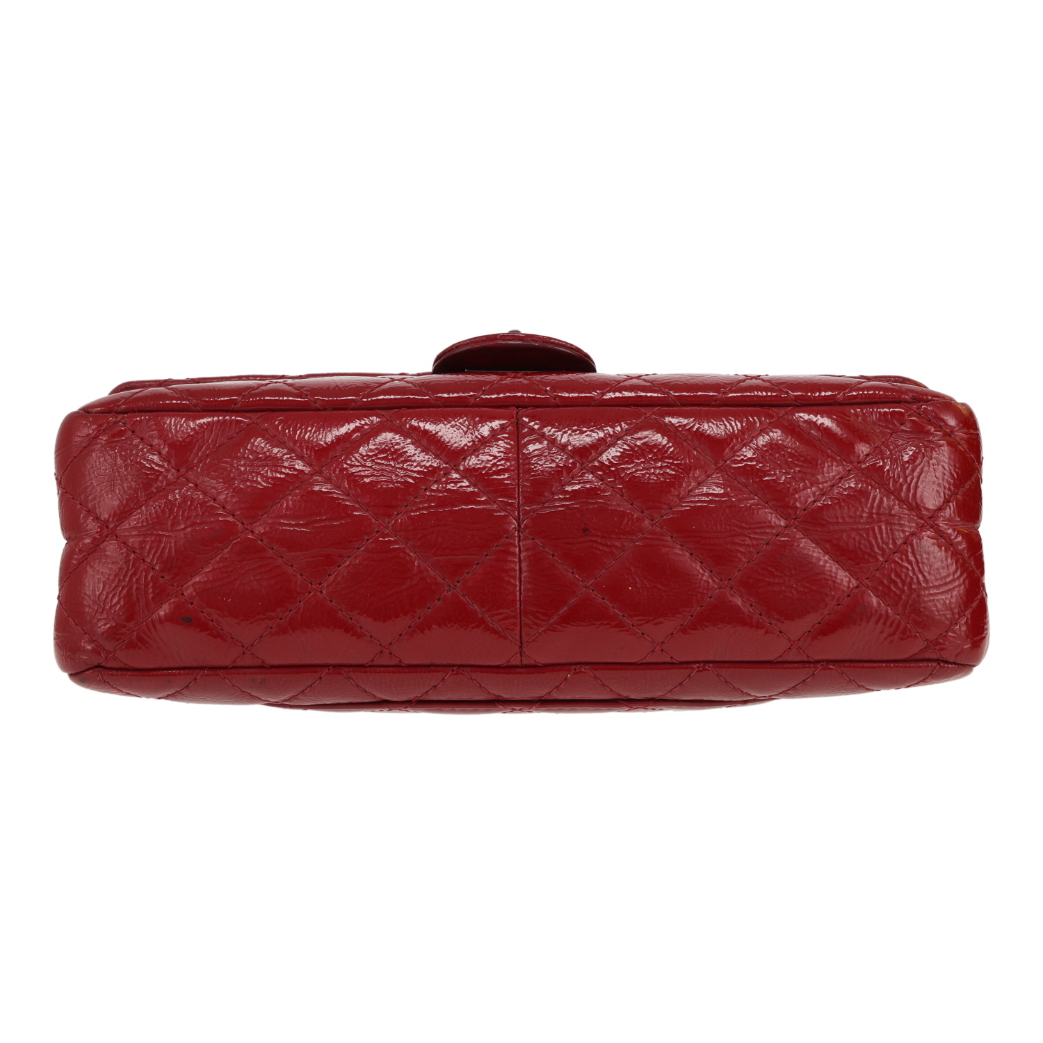 Chanel  2.55 shoulder bag  in red patent quilted leather - Detail D1