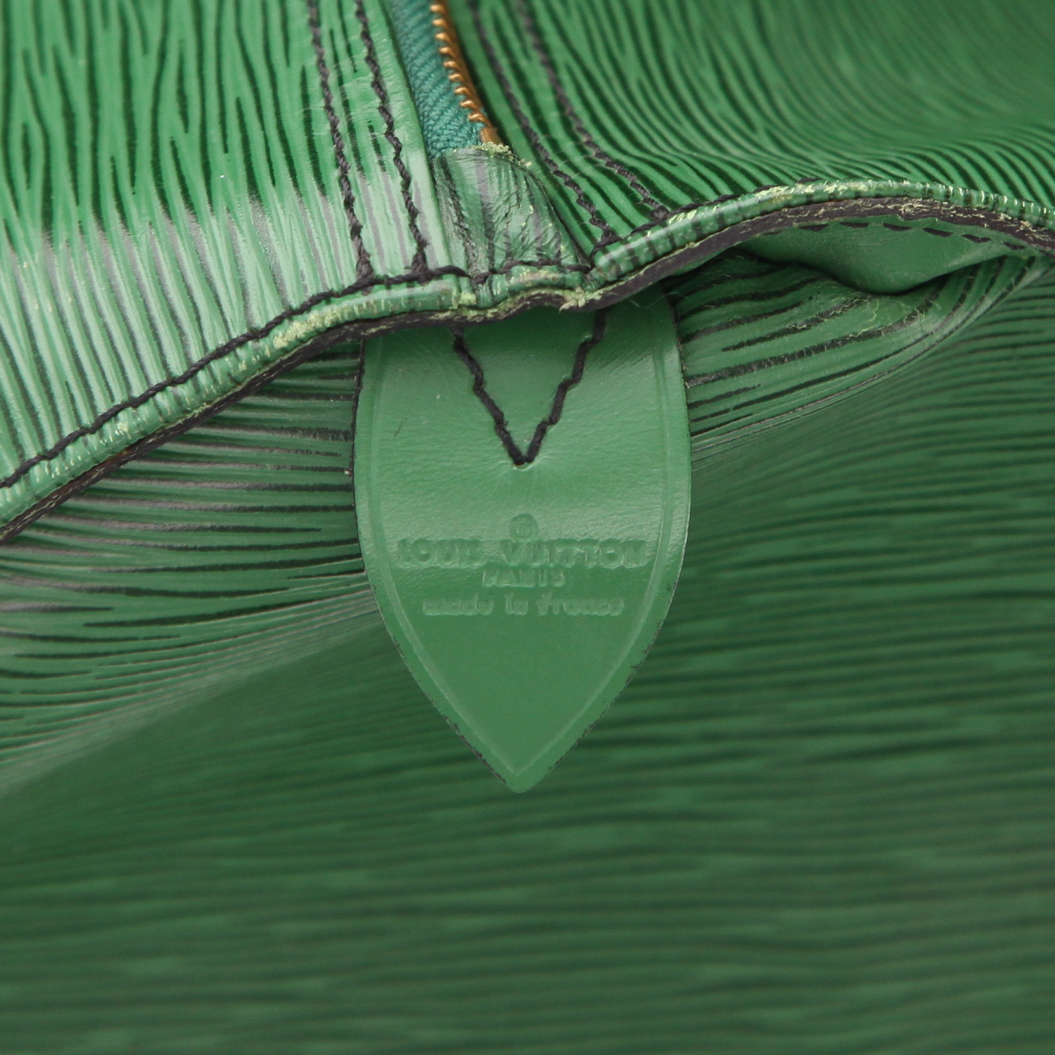Louis Vuitton  Keepall 60 travel bag  in green epi leather - Detail D2