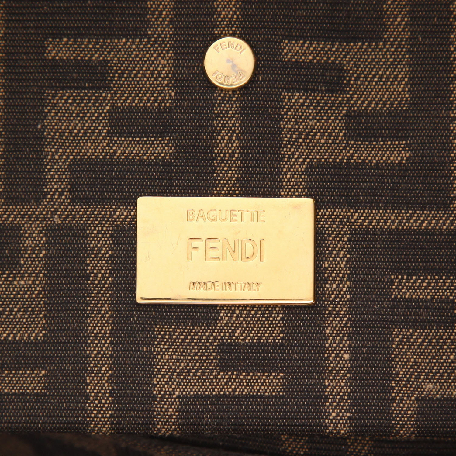Fendi  Baguette handbag  in brown and yellow logo canvas - Detail D2