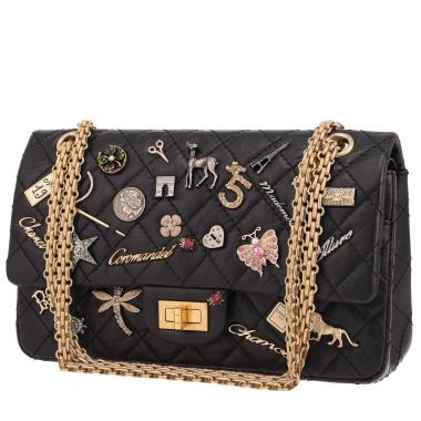 Bolso bandolera Chanel 2.55 de piel acolchada negra