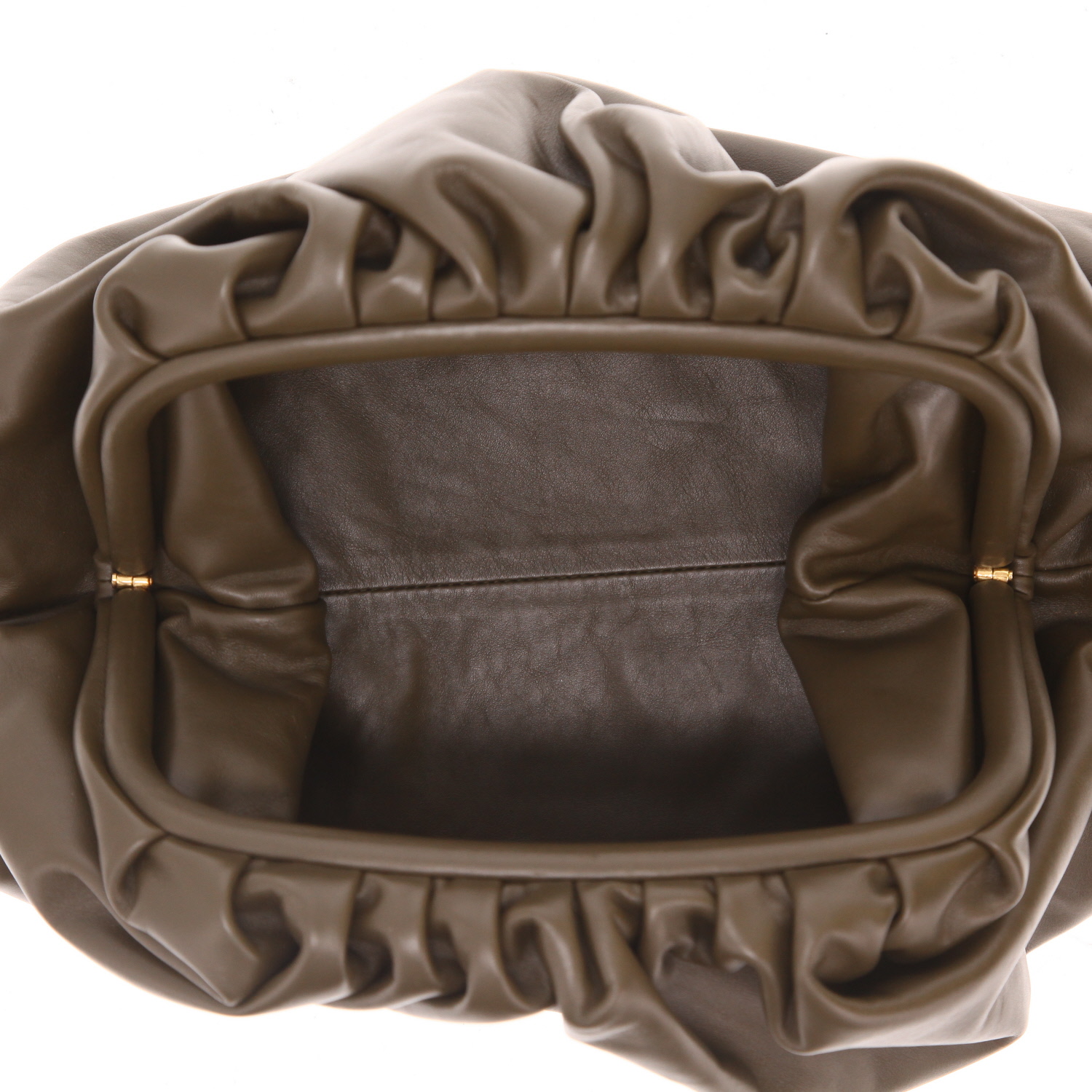 Pochette Bottega Veneta  Pouch en cuir vert-kaki - Detail D3