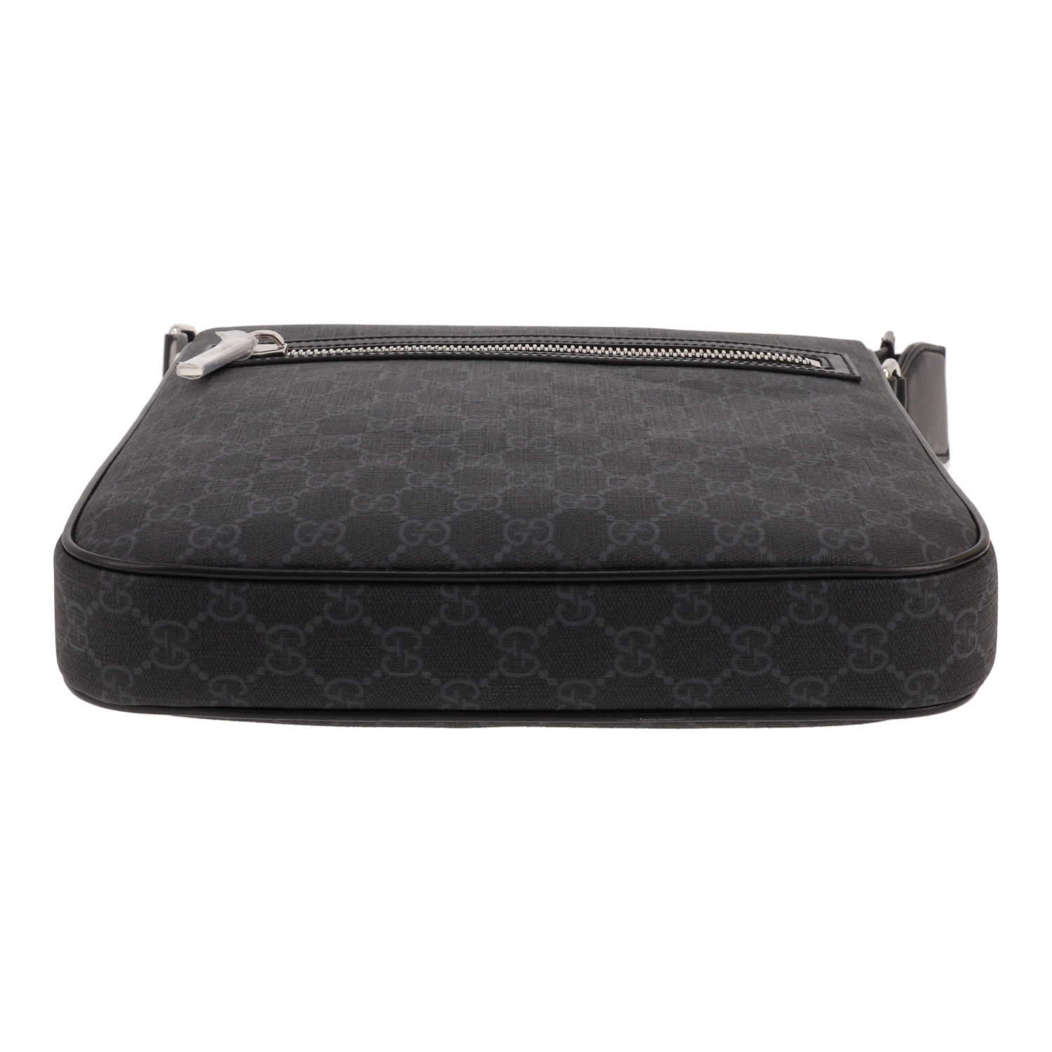 Gucci  Messenger shoulder bag  in grey and black "sûpreme GG" canvas - Detail D1