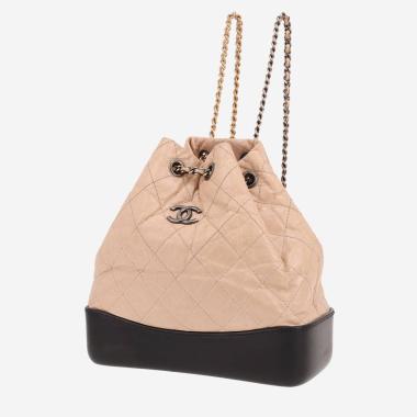 Sac à dos Chanel  Gabrielle  en cuir matelassé beige et cuir noir