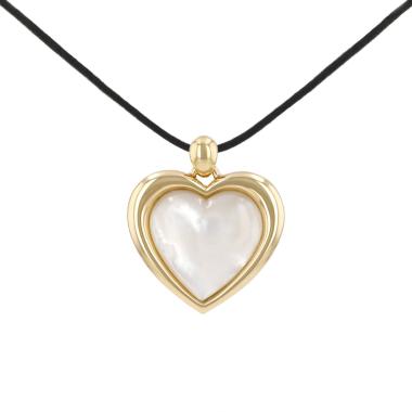 Mauboussin  pendant in yellow gold and mother of pearl
