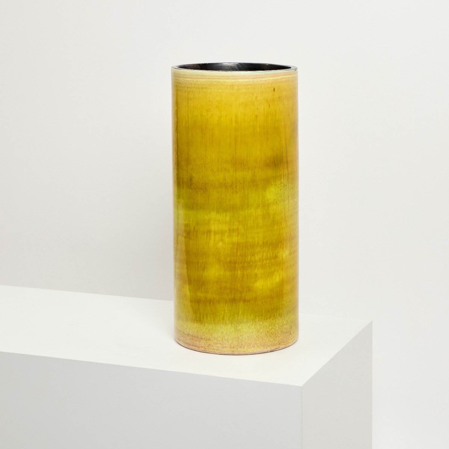 Two 'Cylindre' vases - circa 1964-1968 - Detail D8