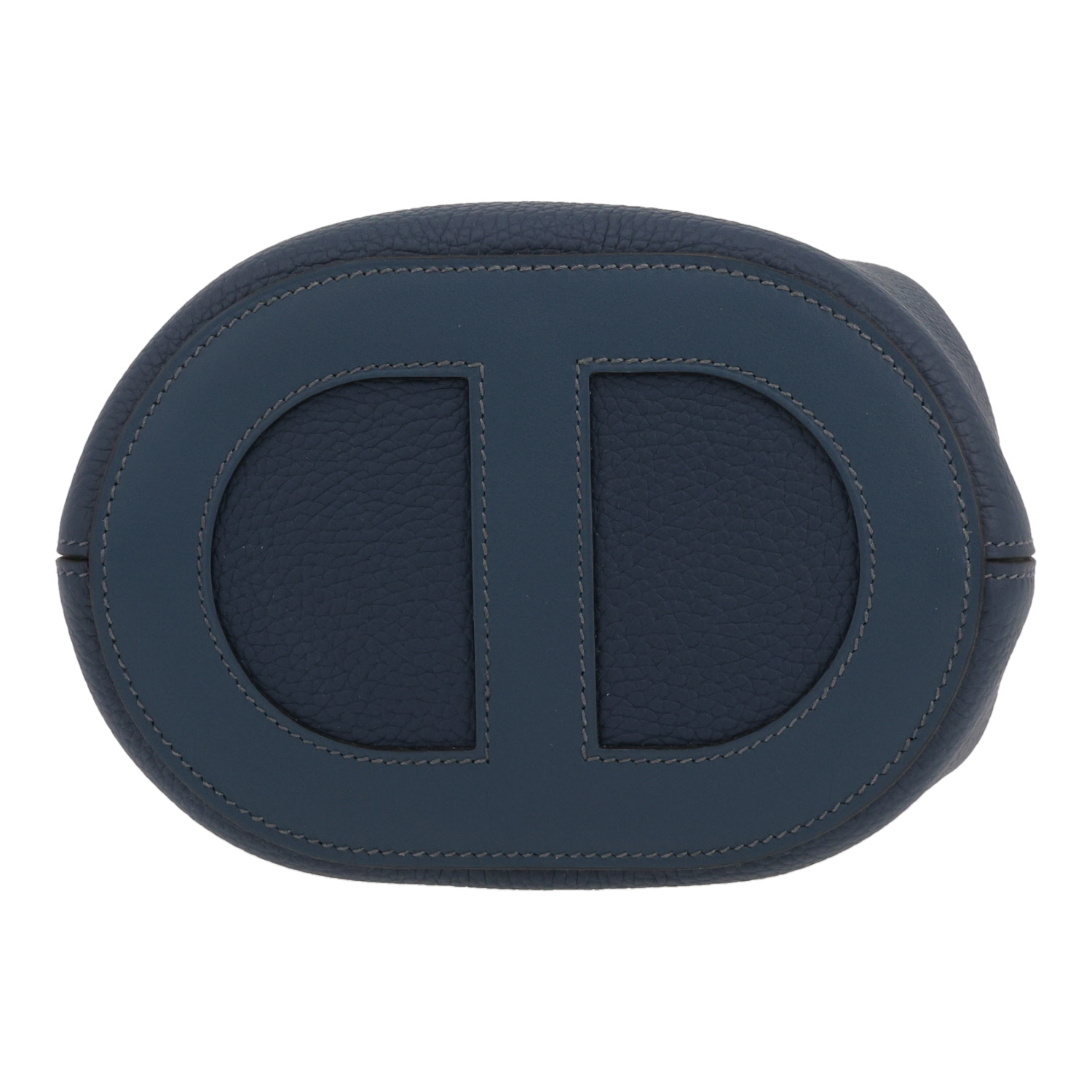 Bolso de mano Hermès  In-The-Loop en cuero togo azul - Detail D1
