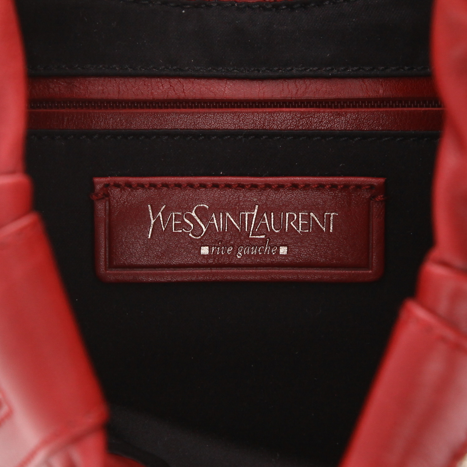 Bolso de mano Saint Laurent   en cuero color burdeos - Detail D2