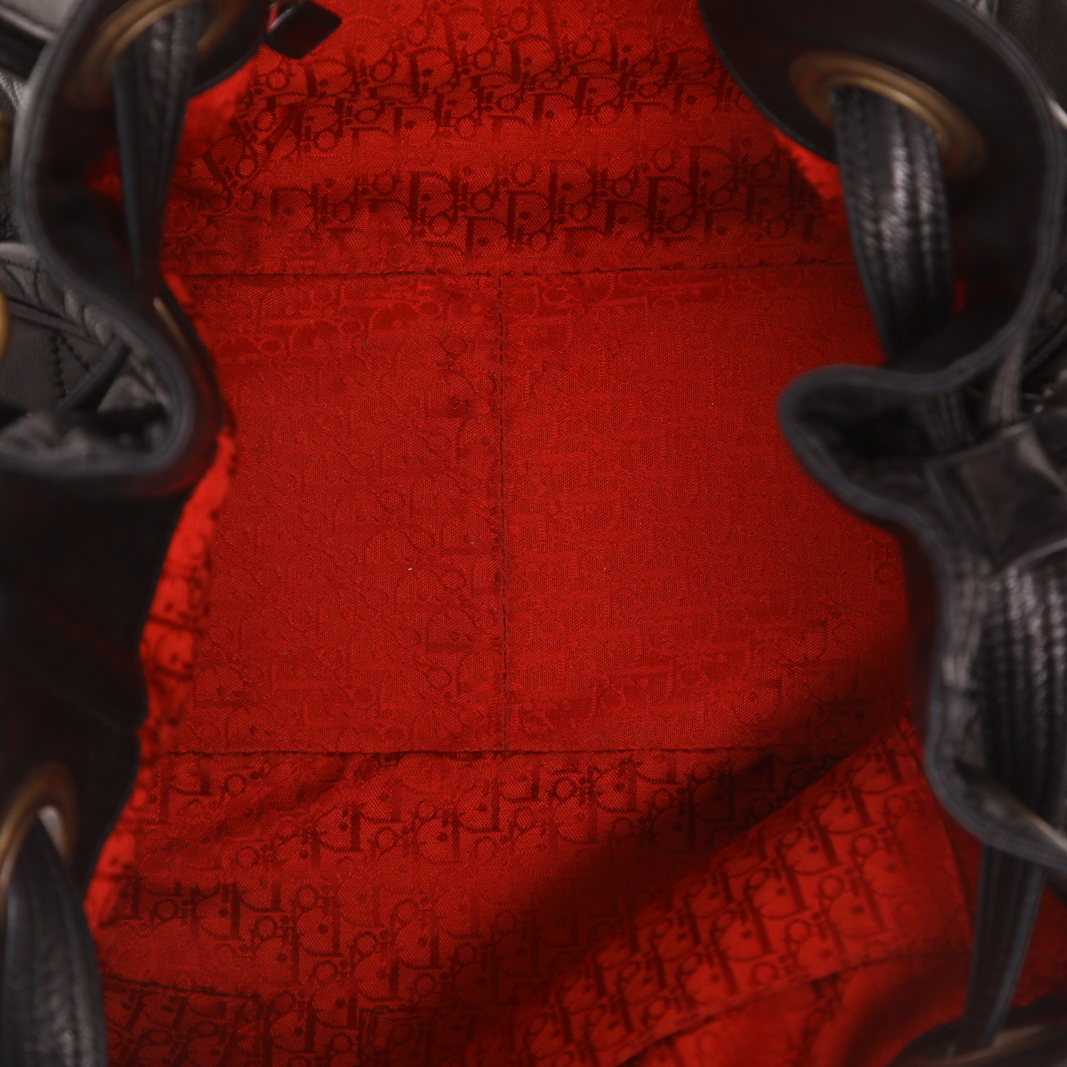 Sac porté épaule Dior   en cuir cannage noir - Detail D3