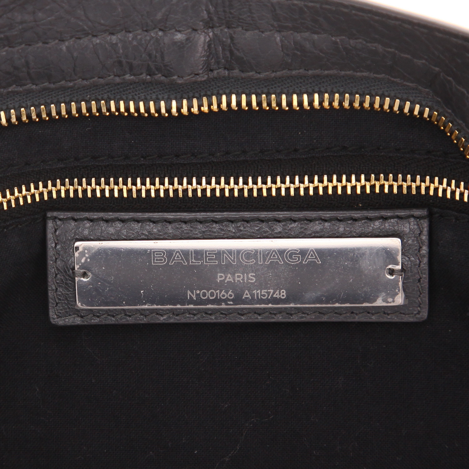Sac à main Balenciaga  City en cuir gris - Detail D2