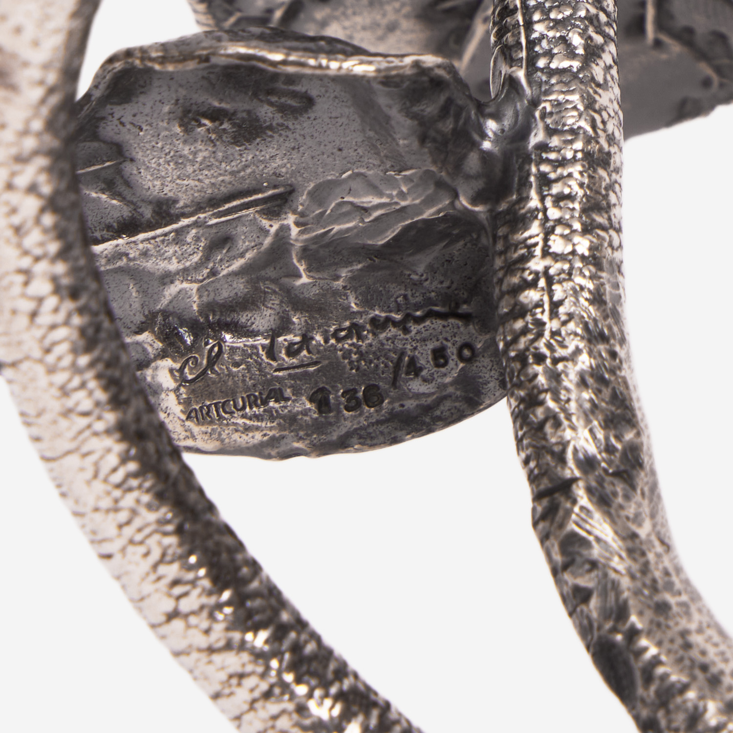 Paire de bougeoirs - le modèle créé en 1989 - Edition Artcurial - Detail D3