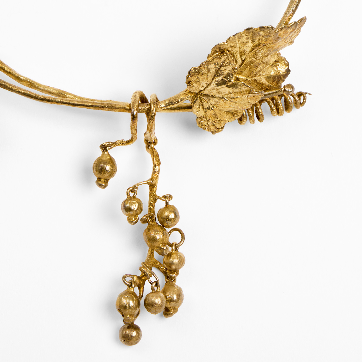 Collier 'Groseilles' - le modèle créé vers 1980 - Edition Artcurial - Detail D1