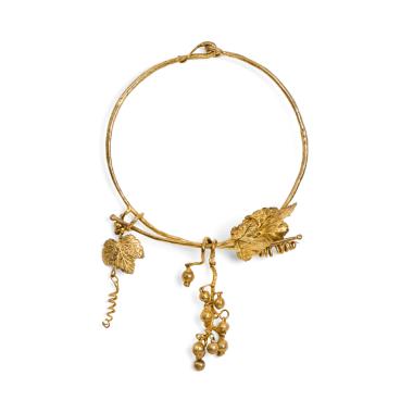 Collier 'Groseilles' - le modèle créé vers 1980 - Edition Artcurial