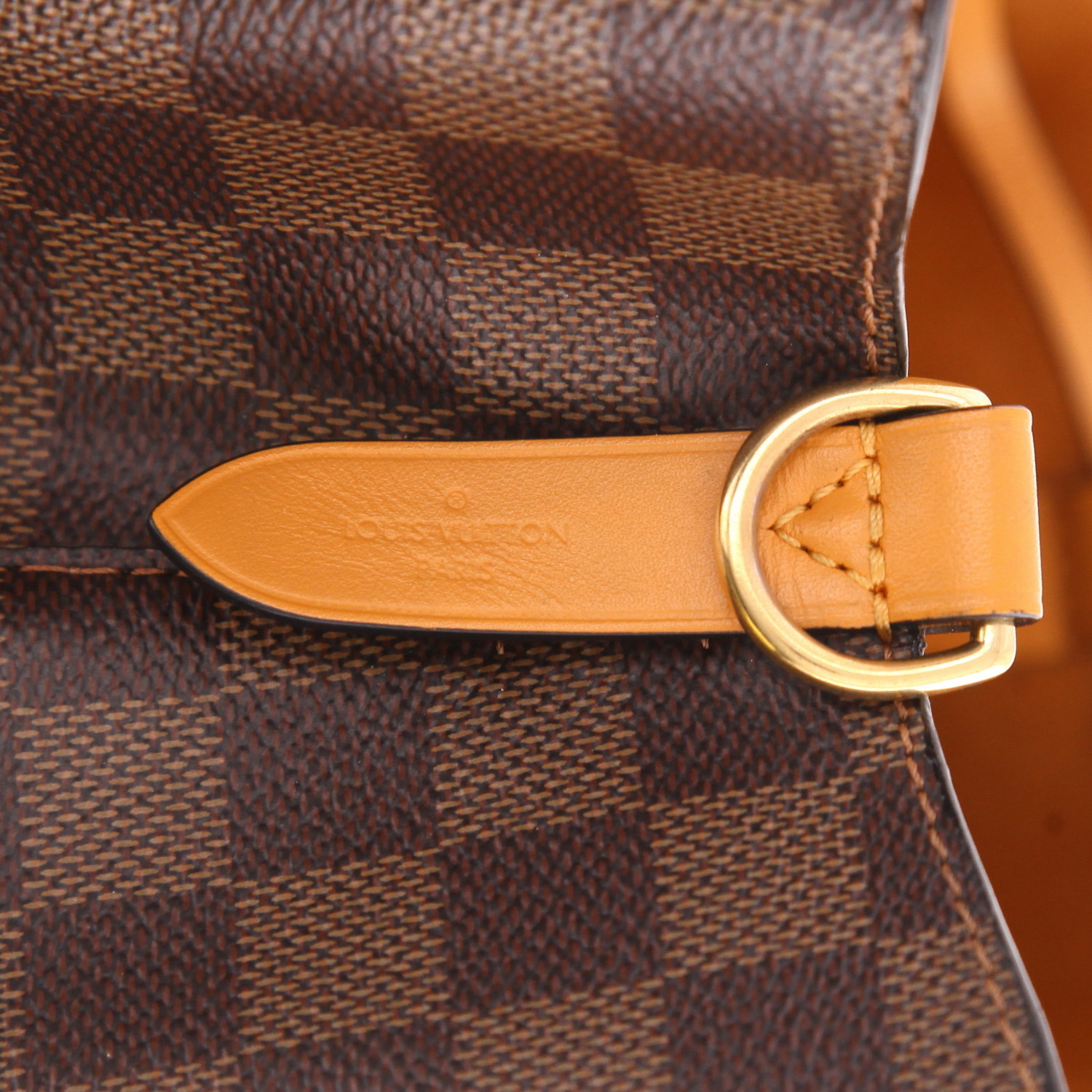 Bolso de mano Louis Vuitton  NéoNoé en lona a cuadros ébano y cuero azafrán - Detail D2