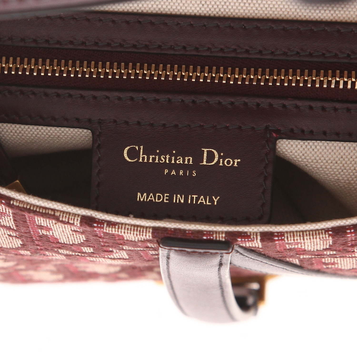 Dior  Saddle handbag  in burgundy monogram canvas Oblique  and burgundy leather - Detail D2