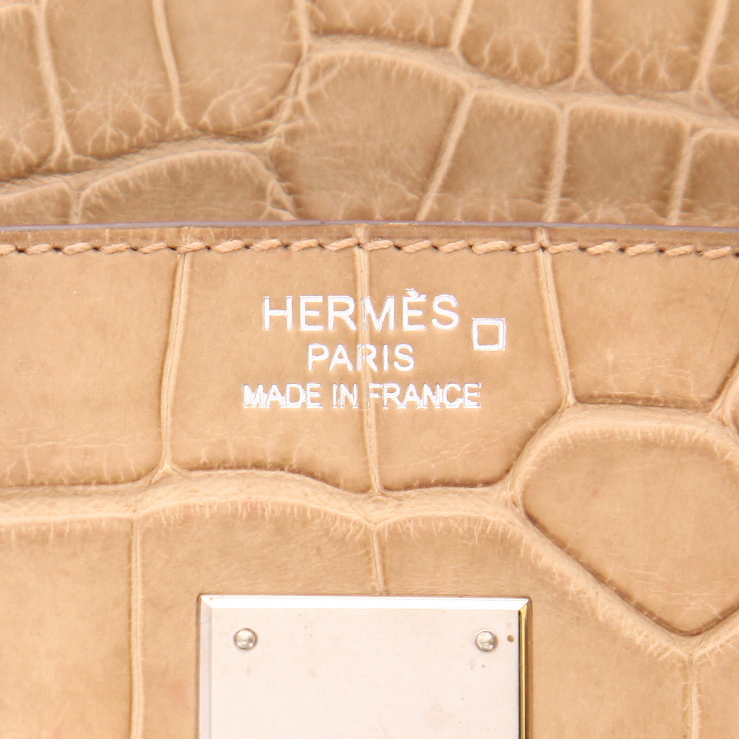 Hermès  Birkin 35 cm handbag  in beige alligator - Detail D2