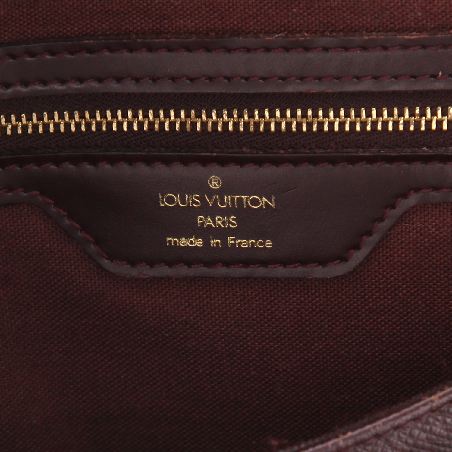 Louis Vuitton   backpack  in brown taiga leather - Detail D2