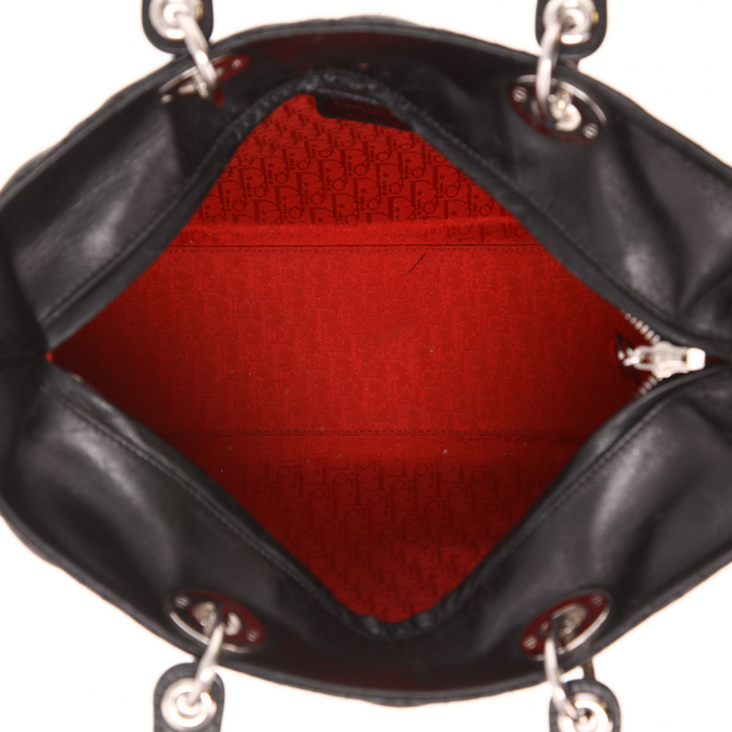 Bolso de mano Dior  Lady Dior modelo grande  en cuero cannage negro - Detail D3