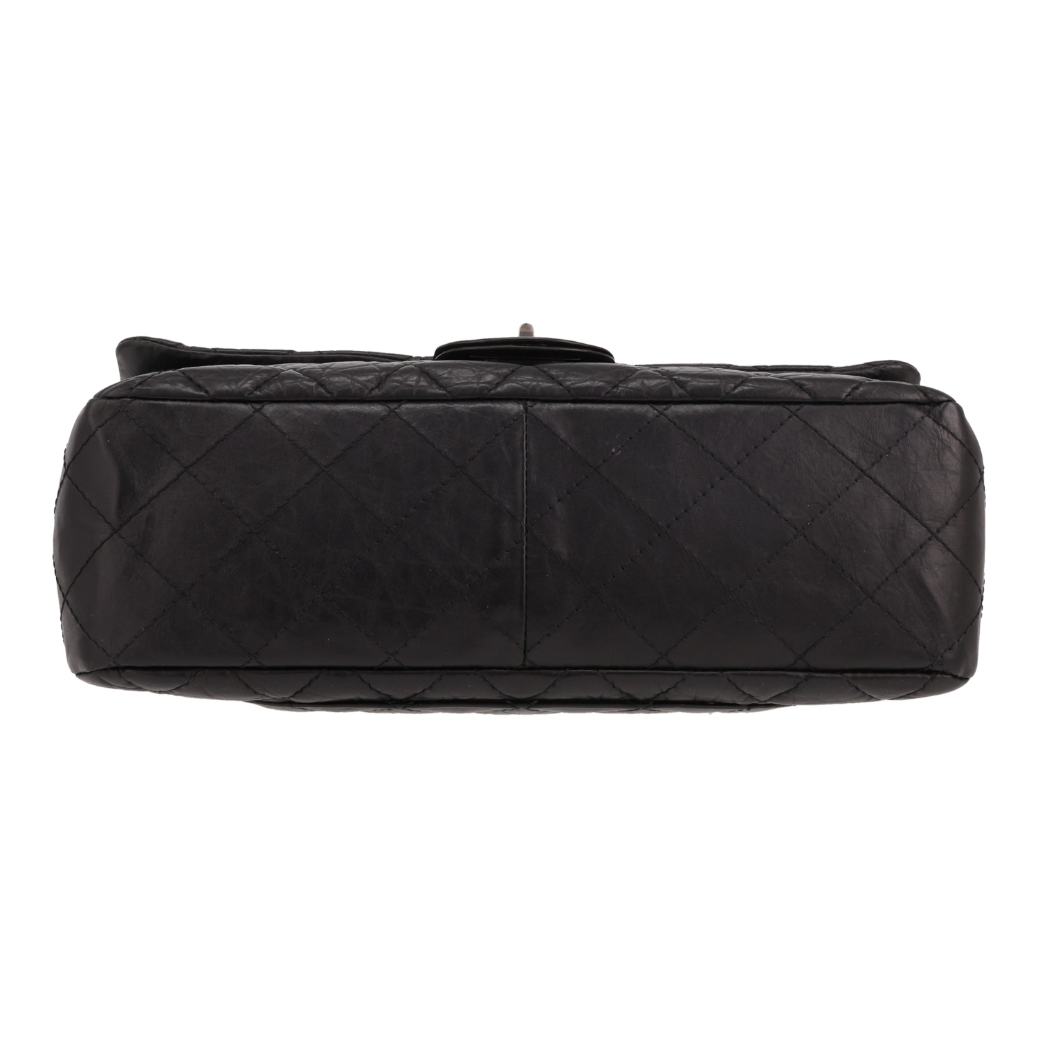 Chanel  2.55 large model  shoulder bag  in black quilted leather - Detail D1