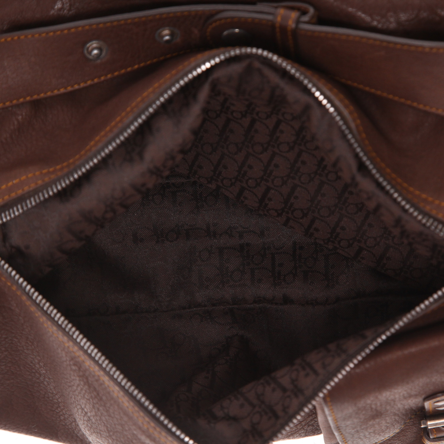 Bolso para llevar al hombro o en la mano Dior  Gaucho en cuero marrón y junco color caramelo - Detail D4