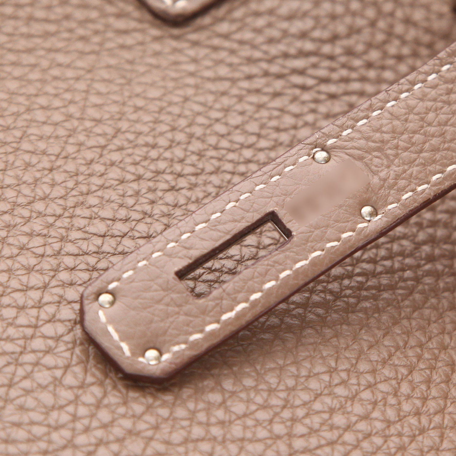 Bolso de mano Hermès  Birkin 35 cm en cuero togo marrón etoupe - Detail D4