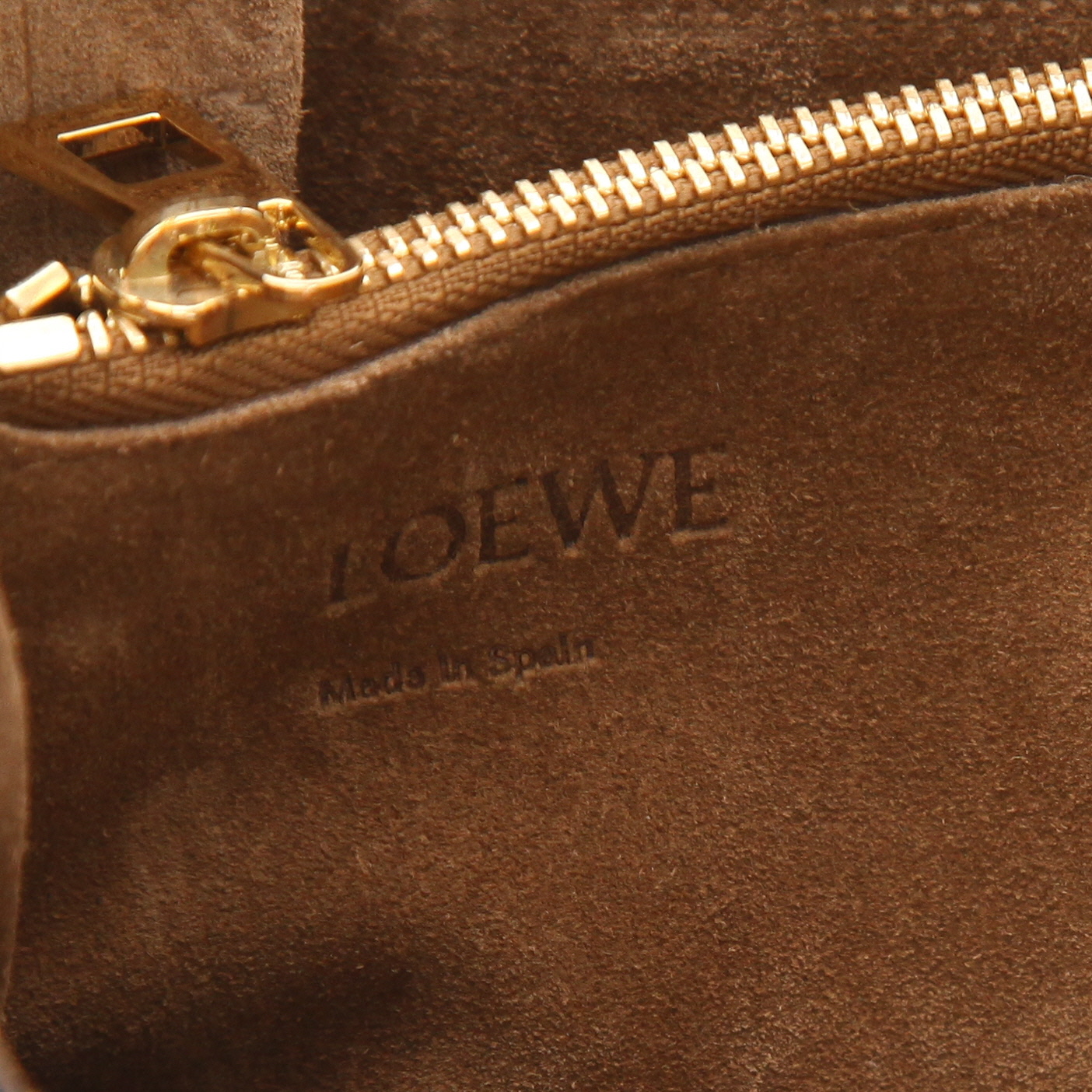 Sac à main Loewe  Bucket en cuir gold et cuir marron - Detail D2