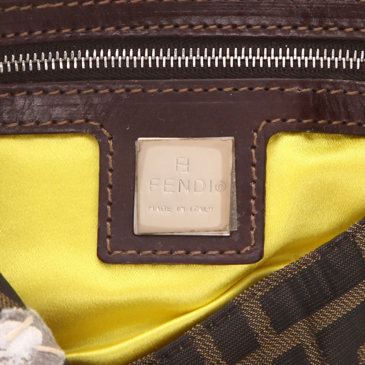 Borsa Fendi Baguette in tela marrone con logo e pelle marrone - Detail D2