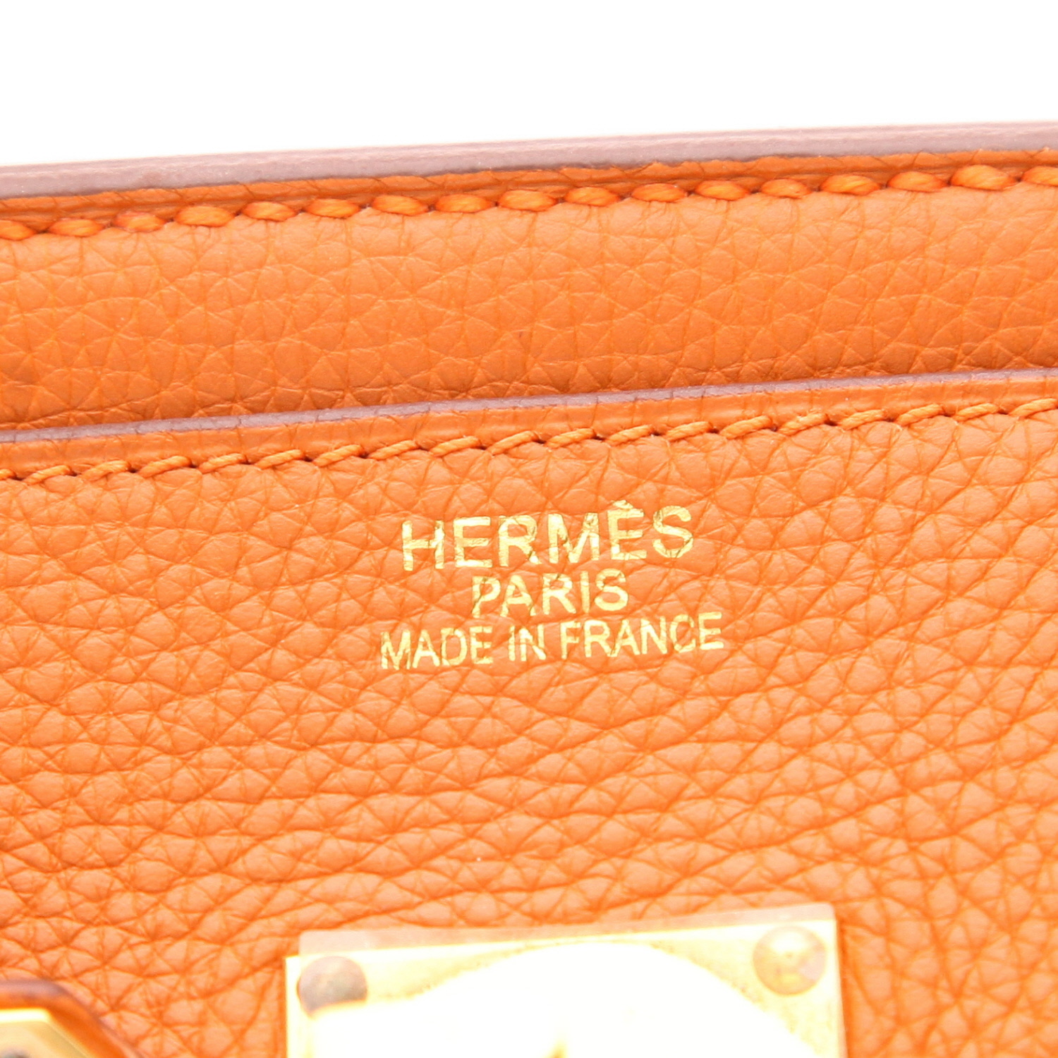 Bolso para llevar al hombro o en la mano Hermès  Birkin Shoulder en cuero taurillon clémence naranja - Detail D2