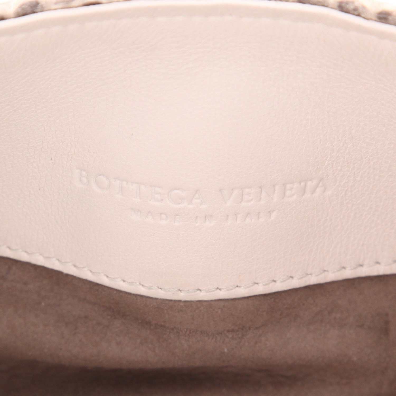 Bottega Veneta   handbag  in grey and beige python - Detail D2