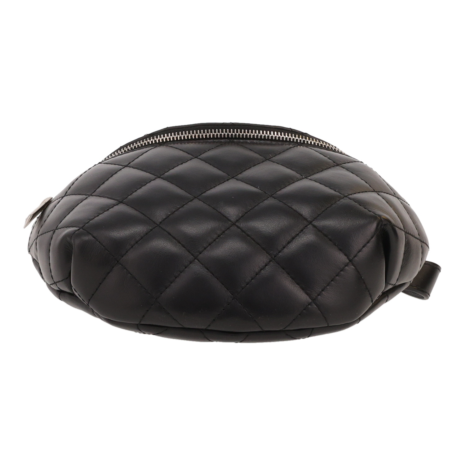 Bolsito-cinturón Chanel  Pochette ceinture en cuero acolchado negro - Detail D1