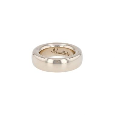 Pomellato Iconica small model ring in non-rhodium-plated white gold