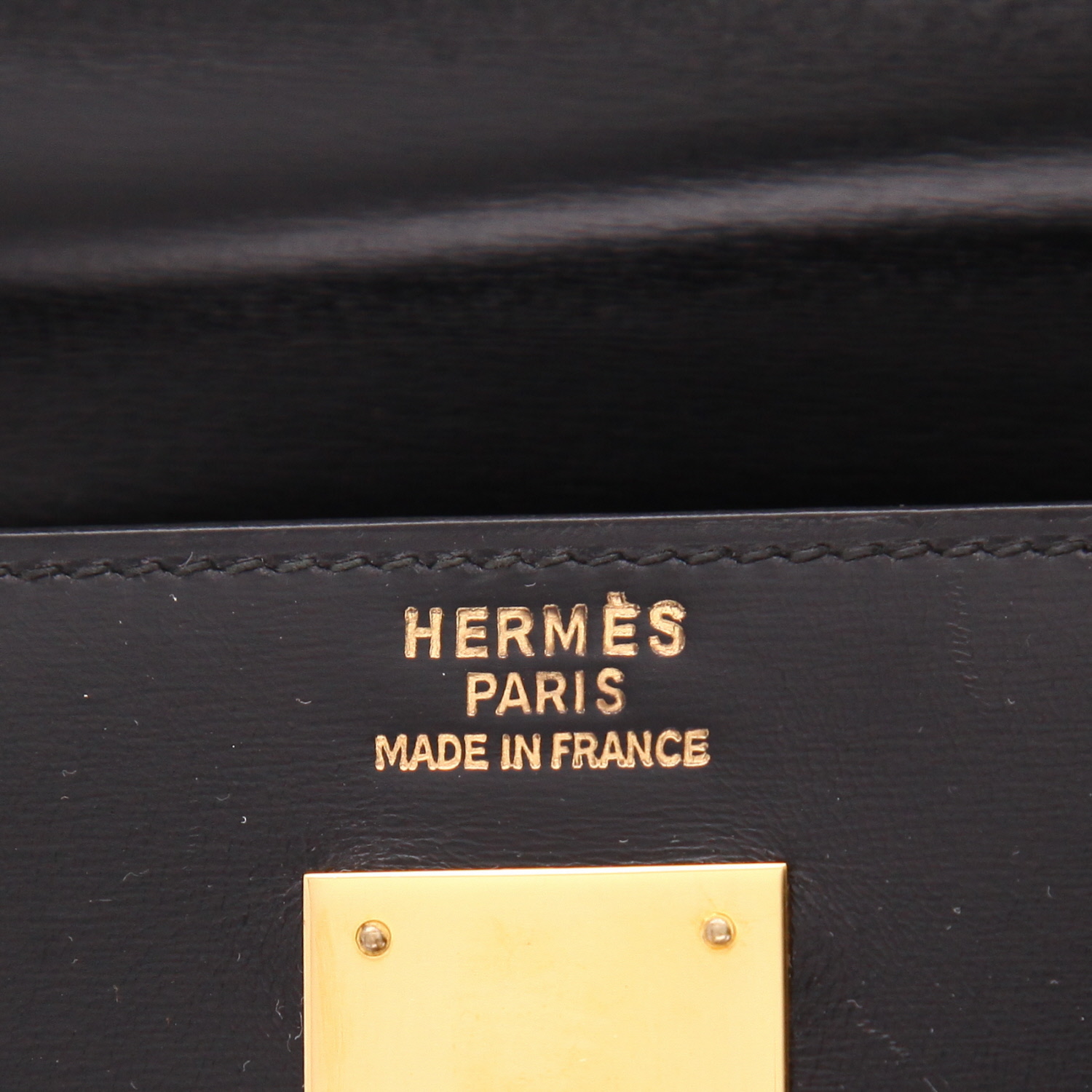 Sac à main Hermès  Kelly 32 cm en cuir box noir - Detail D2