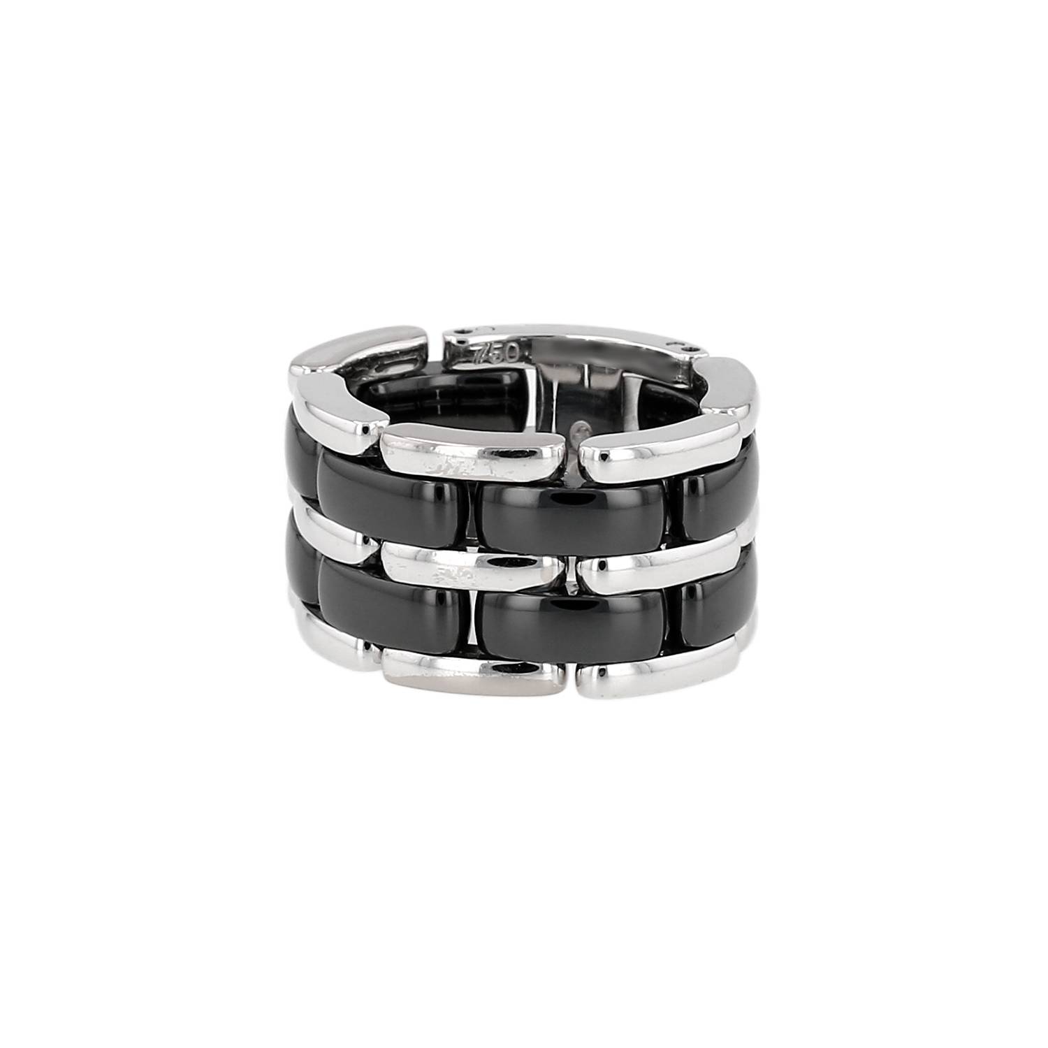 Bague souple Chanel Ultra grand modèle en or blanc et céramique Bague souple Chanel Ultra grand modèle en or blanc et céramique