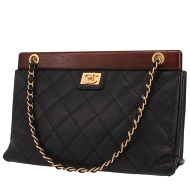 Chanel   handbag  in black quilted grained leather