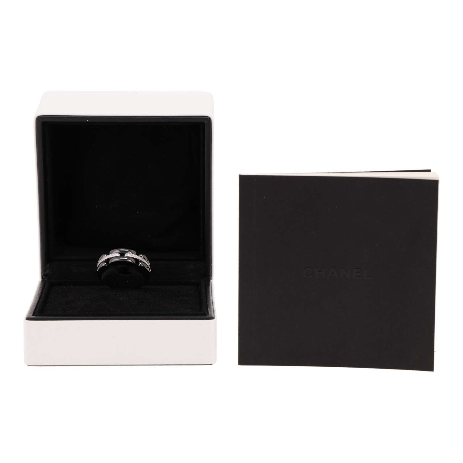 Bague rigide Chanel Ultra en or blanc, céramique et diamants - Detail D2