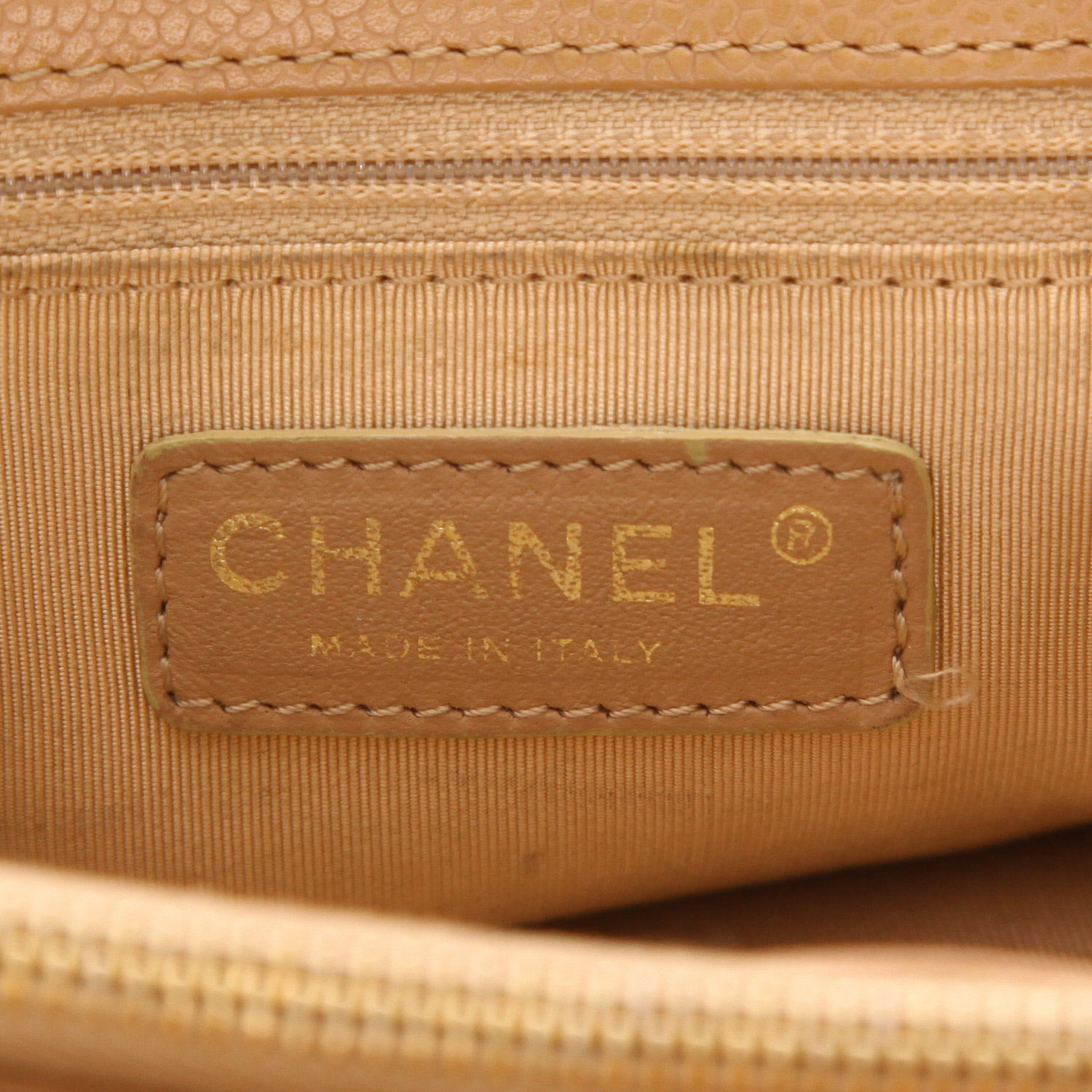 Sac à main Chanel  Shopping GST en cuir grainé matelassé beige - Detail D2