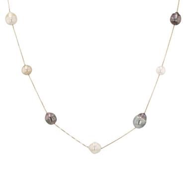 Collar Tasaki  de oro amarillo y perlas cultivadas